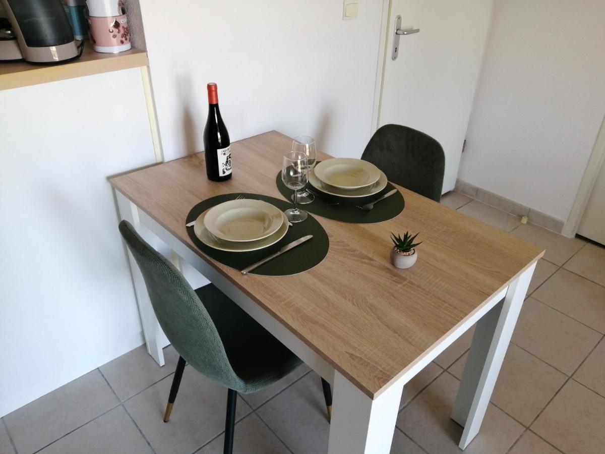 Le Cocon De Marie,Piscine, Balcon, Parking Gratuit, Baignoire Apartment Carcassonne Exterior photo